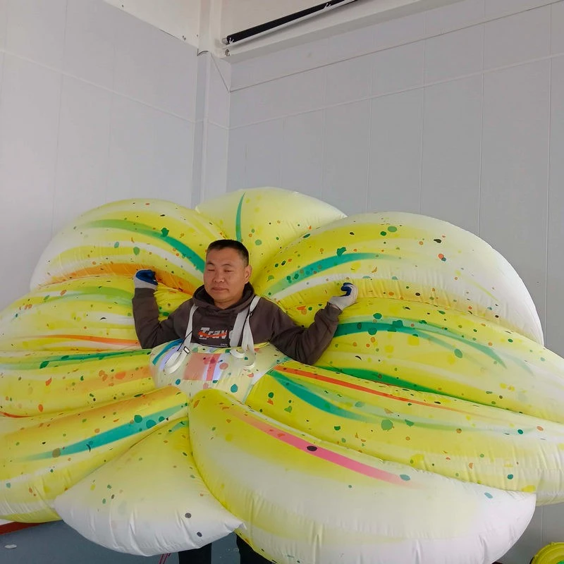 Inflatable Flower Parade Costume (3) Inflatable Flower Parade Costume (3)